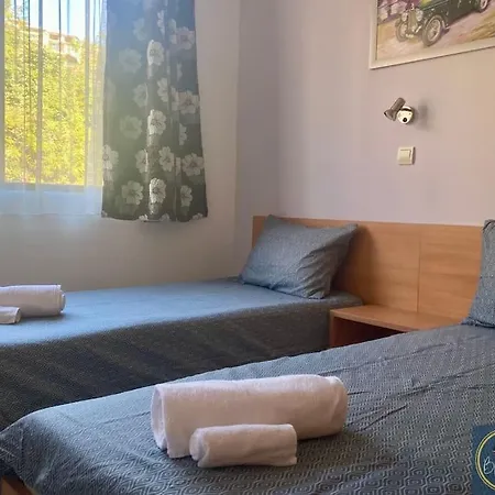 2 Bed At Watermill Complex *